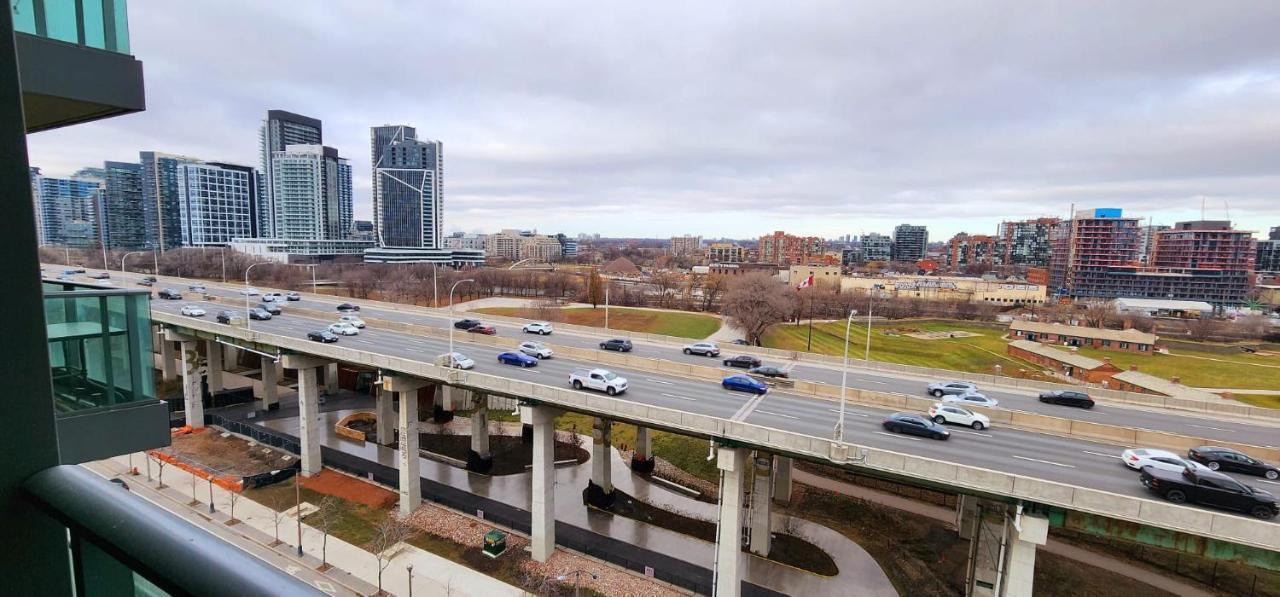 Lakefront Living Downtown Toronto - Free Parking, Gym, Indoor Pool Apartment Exterior photo